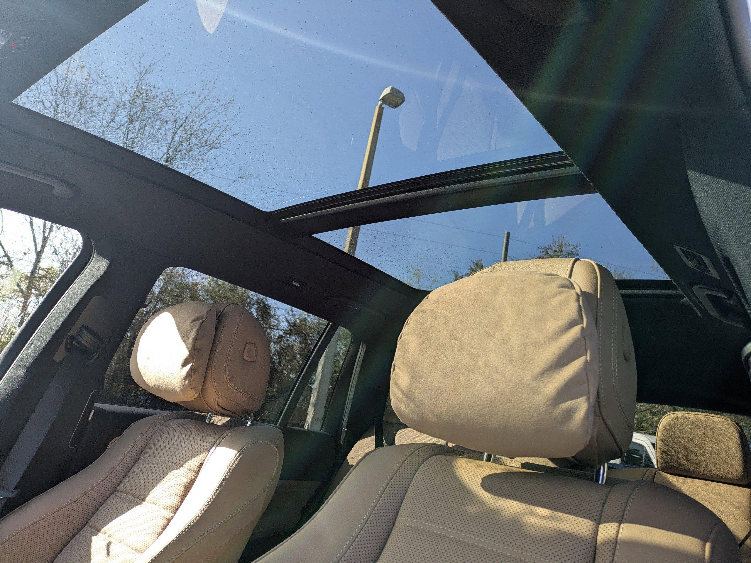 Mercedes-Benz Gls Suv 450 With Navigation & Awd - Thumbnail 5