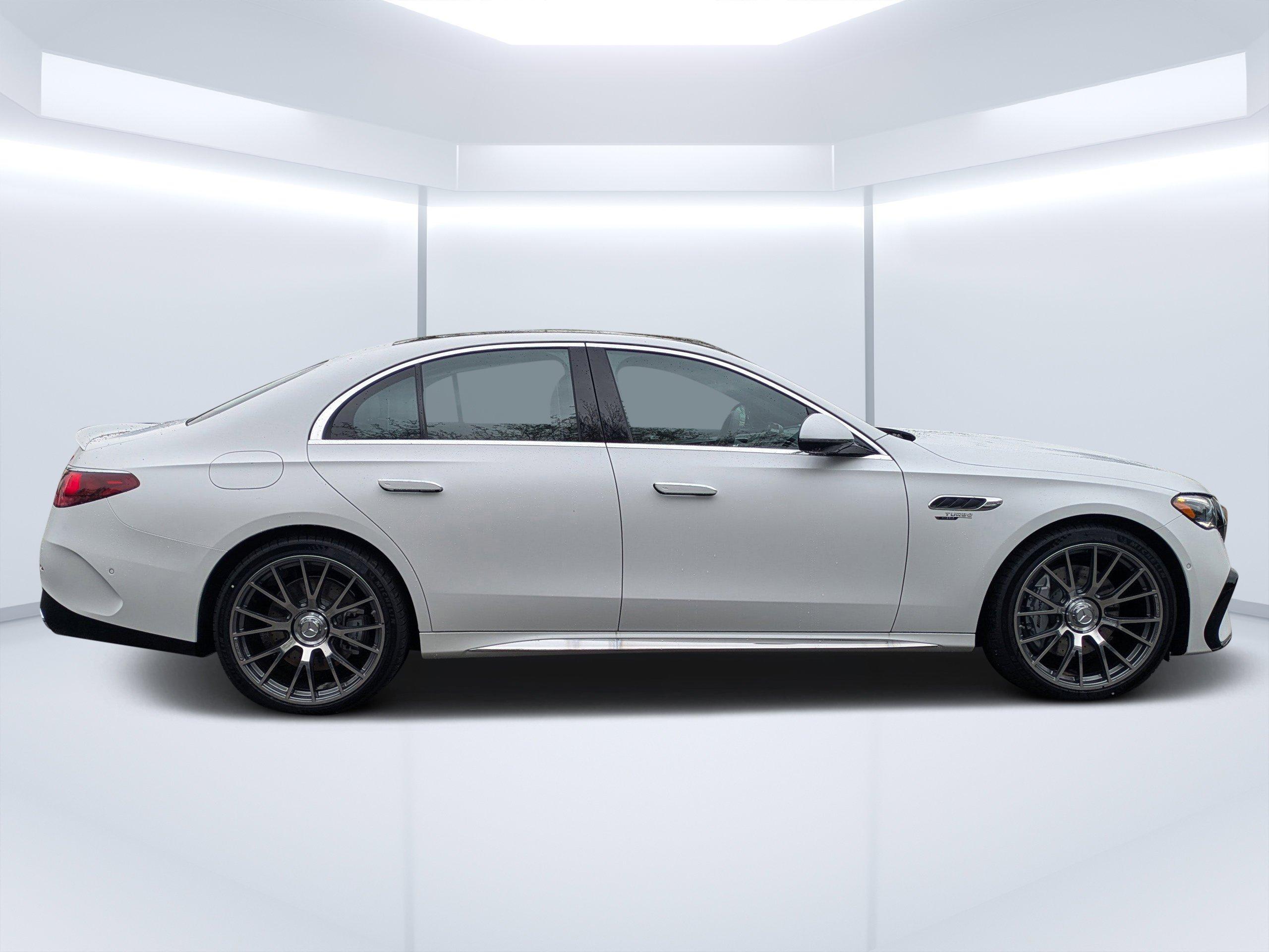 Mercedes-Benz Sedan Amg® E 53 E 4Matic®+ With Navigation & Awd - Thumbnail 3