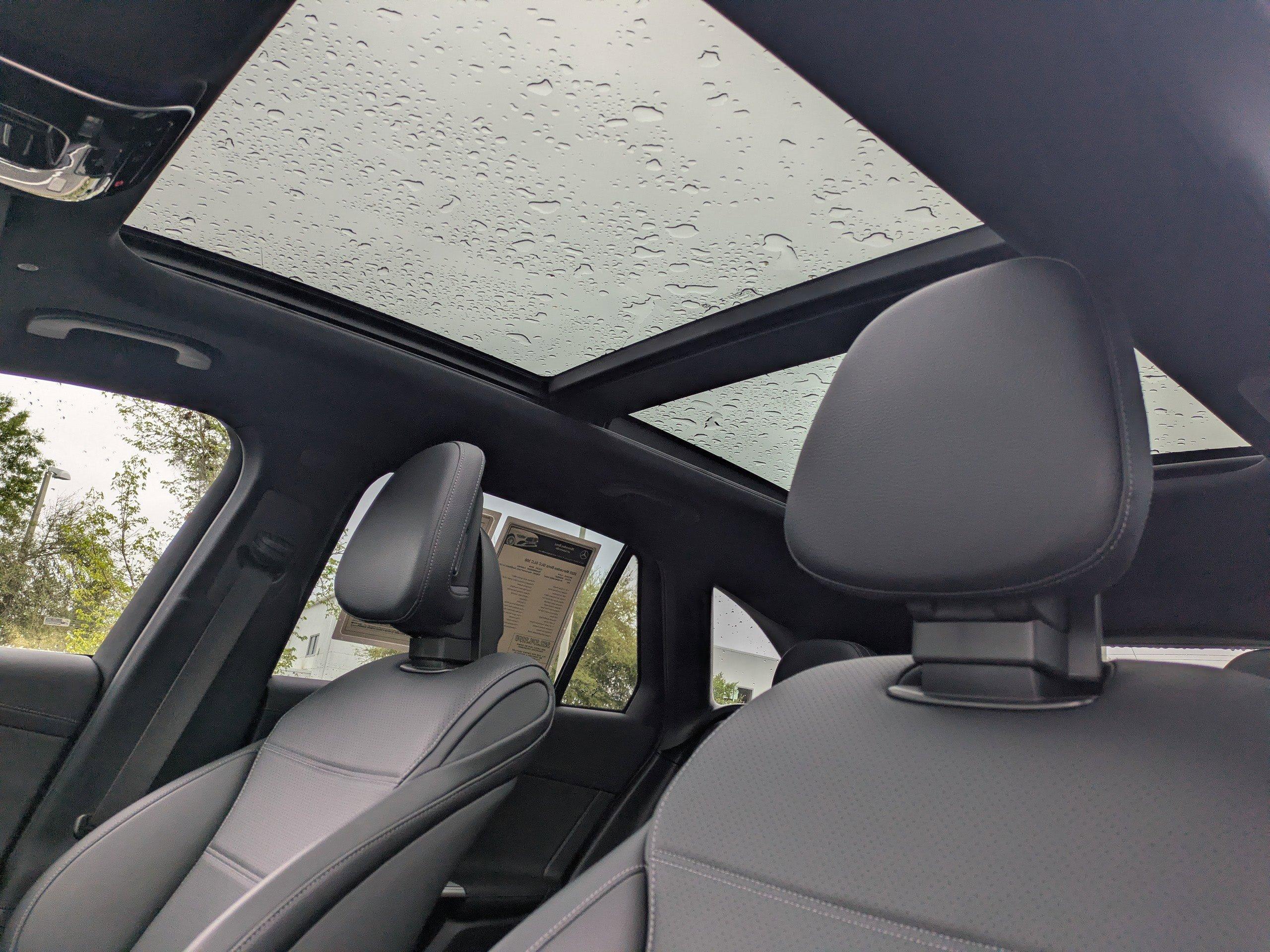 Mercedes-Benz Glc Sport Utility 300 Awd - Thumbnail 11