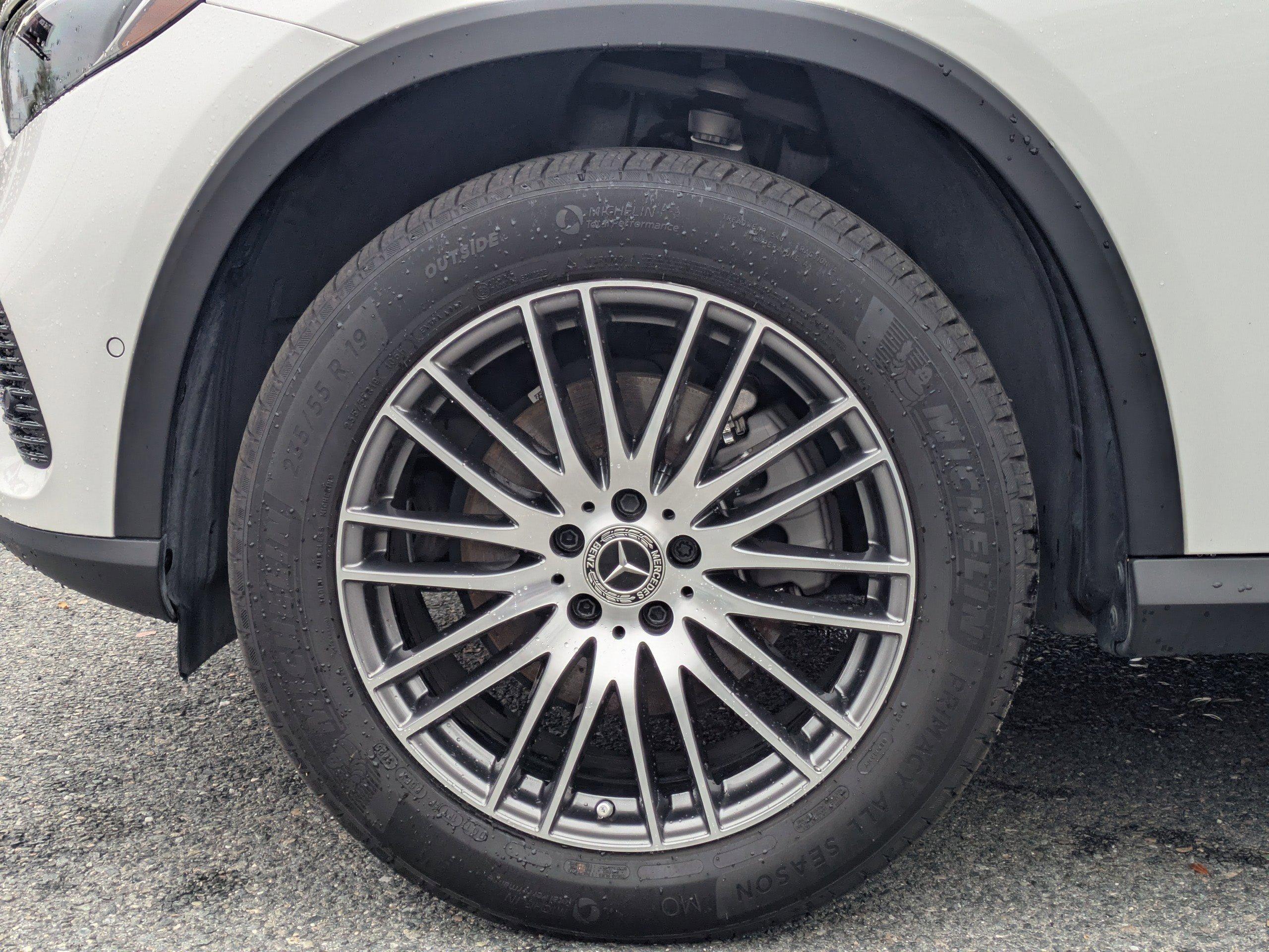 Mercedes-Benz Glc Sport Utility 300 Awd - Thumbnail 10