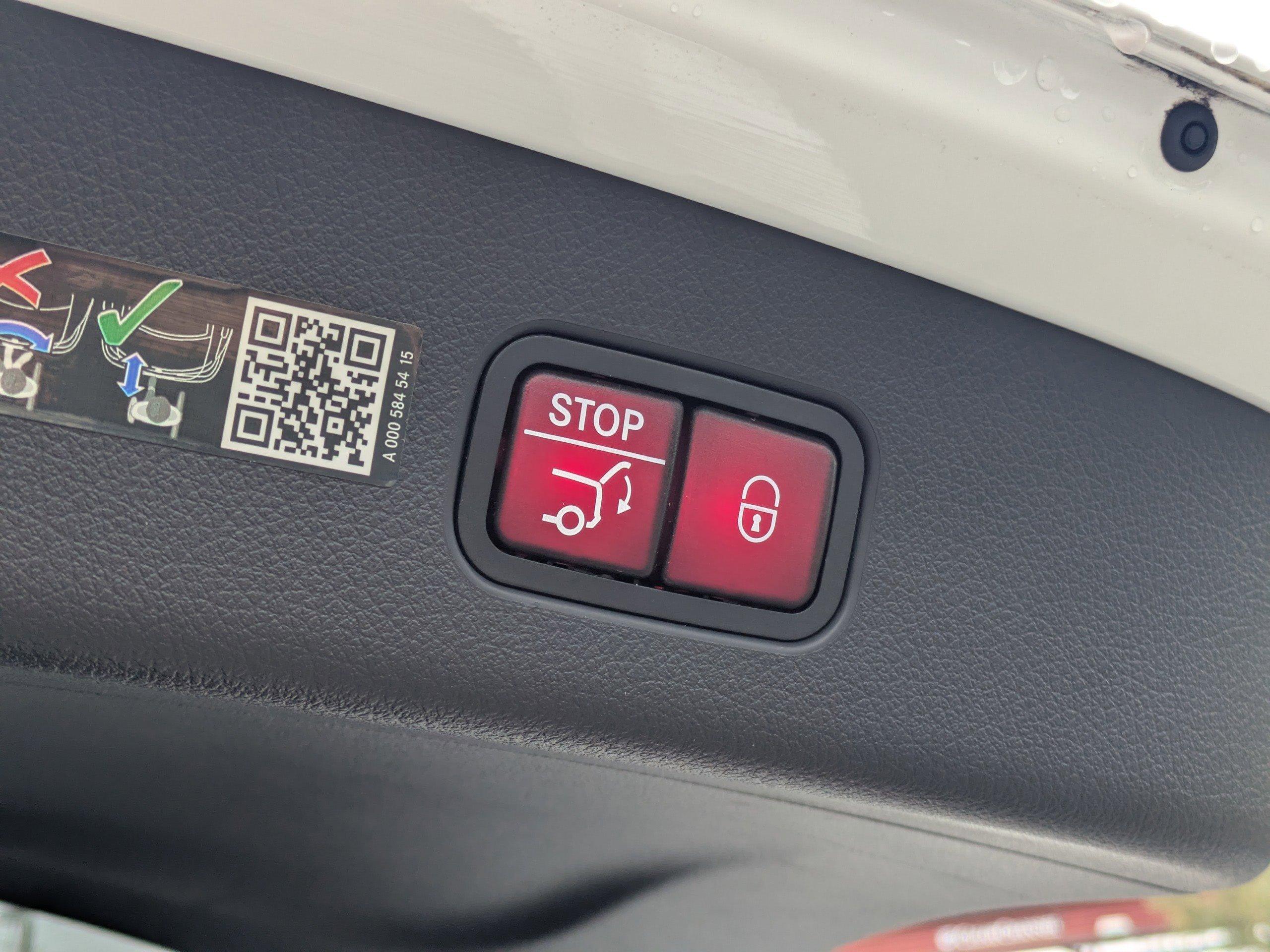 Mercedes-Benz Glc Sport Utility 300 Awd - Thumbnail 13