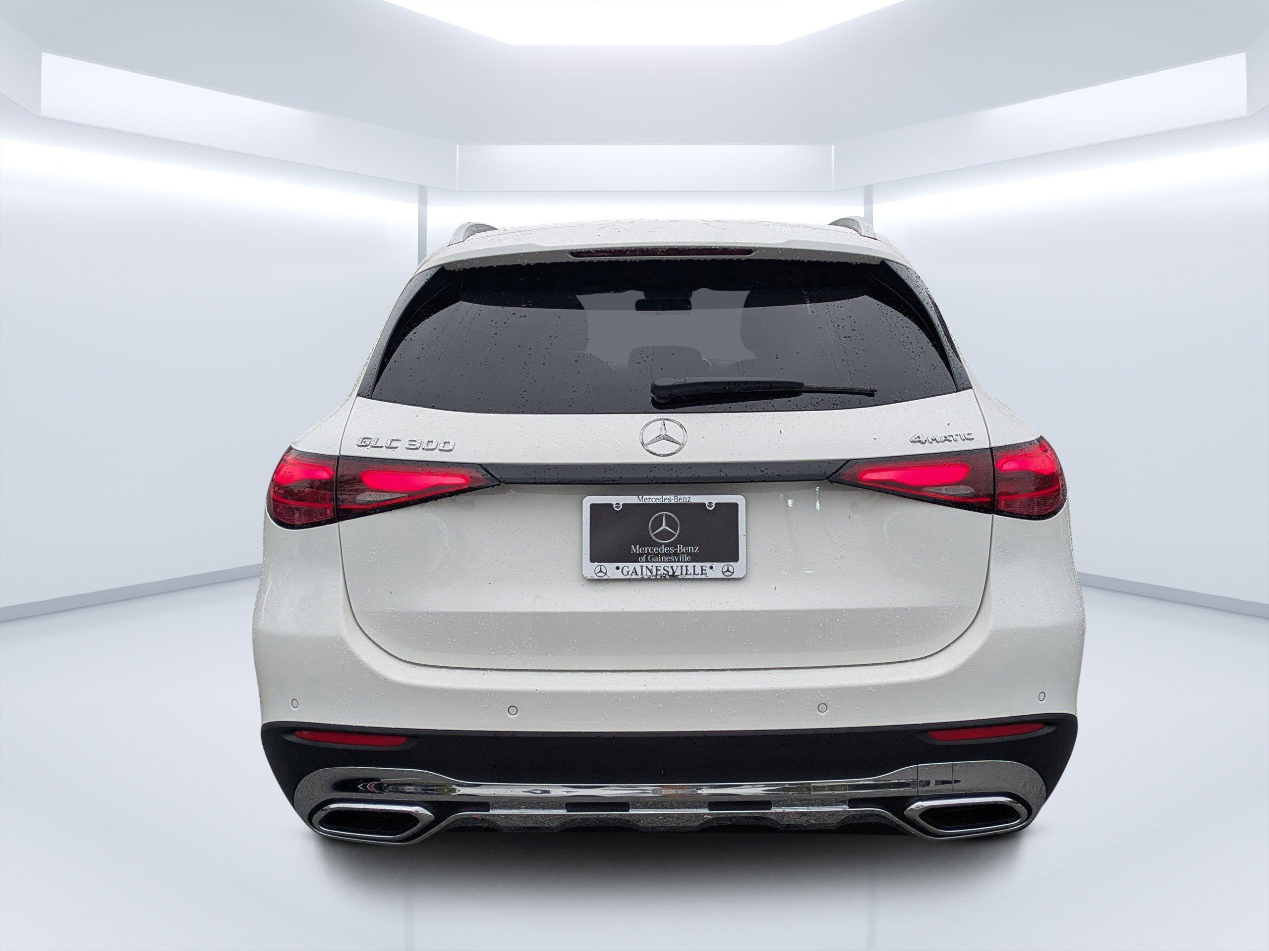 Mercedes-Benz Glc Sport Utility 300 Awd - Thumbnail 4