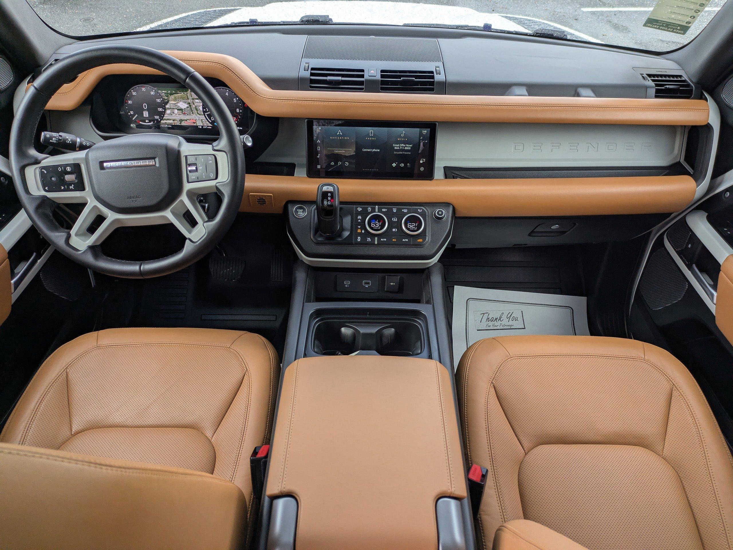 Land Rover Defender Sport Utility Se With Navigation & Awd - Thumbnail 3