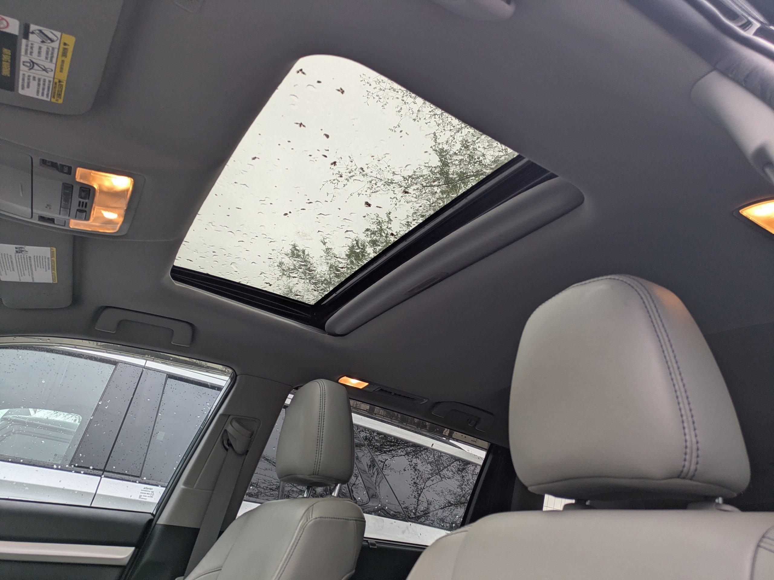 Toyota Highlander Sport Utility Xle With Navigation - Thumbnail 12