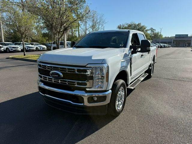 Ford Super Duty F-250 SRW XLT 4WD Crew Cab 6.75' Box - View 1