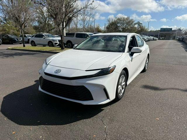 Toyota Camry LE - View 1