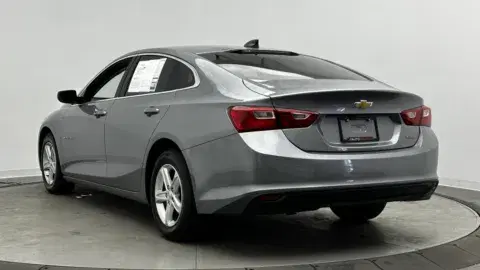 Chevrolet Malibu Ls - Thumbnail 5