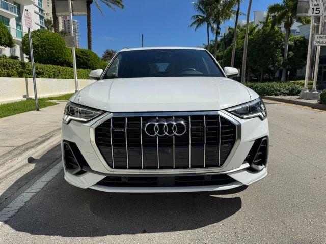 AUDI Q3 - Thumbnail 3