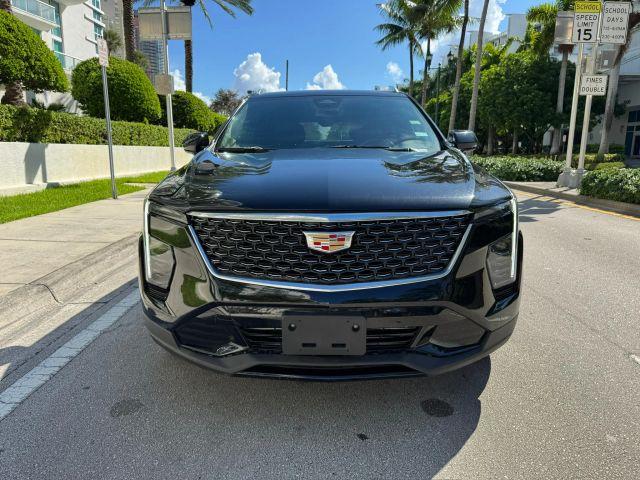 CADILLAC XT4 - Thumbnail 2