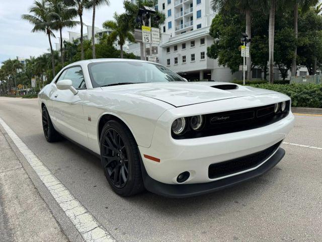 DODGE CHALLENGER - Thumbnail 3