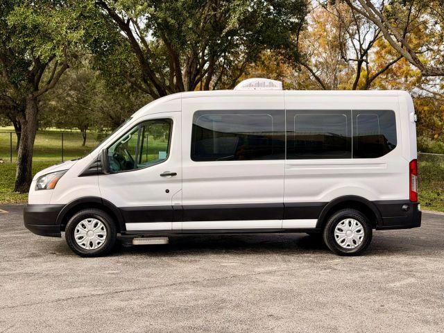 FORD TRANSIT 250 VAN - Thumbnail 5