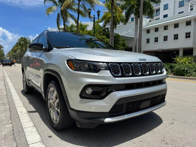 JEEP COMPASS - Thumbnail 4