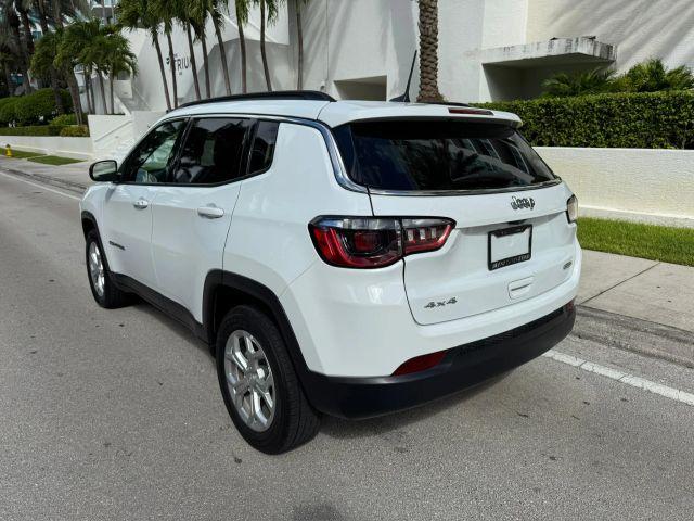 JEEP COMPASS - Thumbnail 4