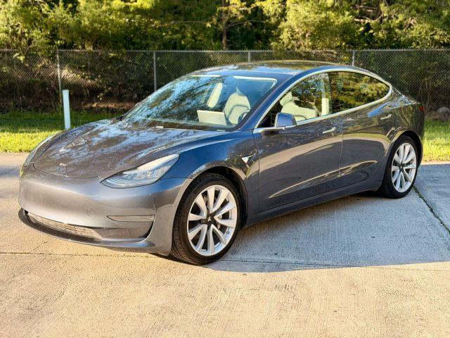 TESLA MODEL 3 - Thumbnail 2