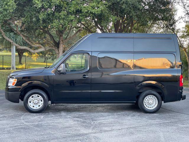 NISSAN NV2500 HD CARGO - Thumbnail 2