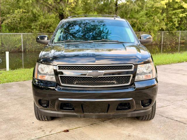 CHEVROLET TAHOE - Thumbnail 3