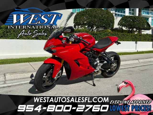 DUCATI SUPERSPORT - View 1