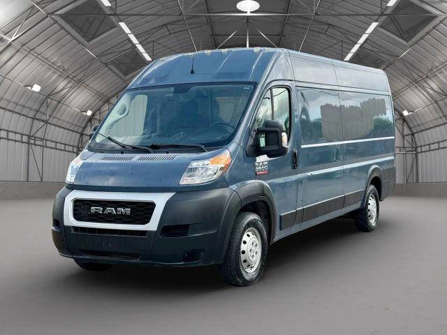 Ford Transit 250 Van - Thumbnail 3