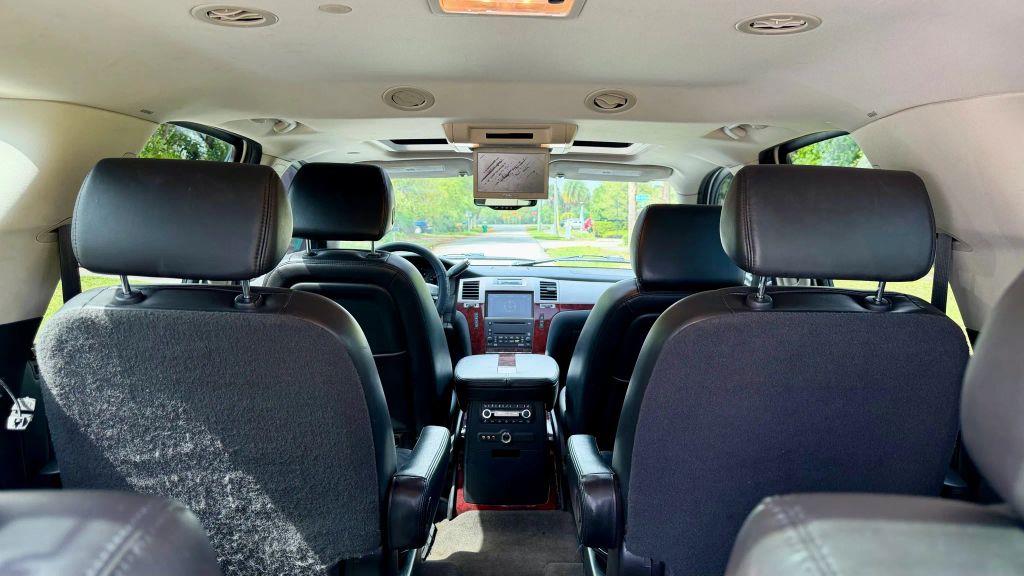 Cadillac Escalade - Thumbnail 17