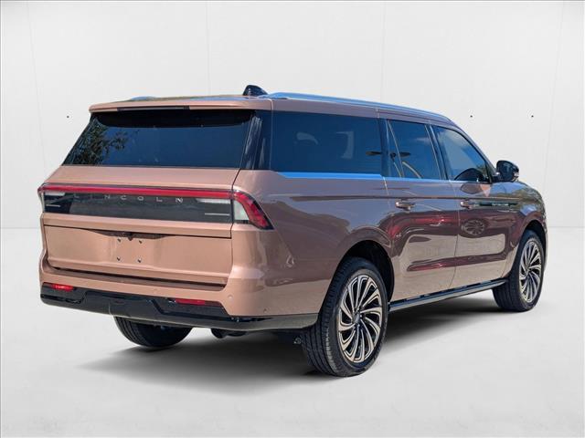 Lincoln Navigator L Reserve - Thumbnail 4