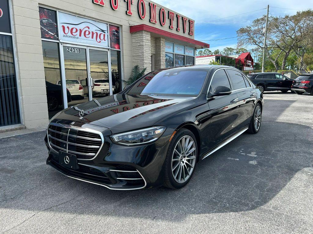 Mercedes-Benz S-Class - Thumbnail 4