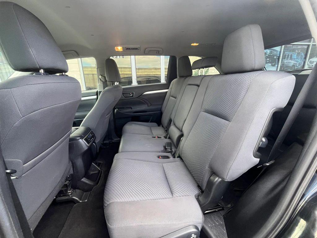 Toyota Highlander - Thumbnail 20