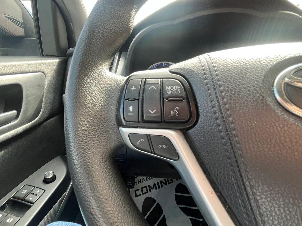 Toyota Highlander - Thumbnail 14