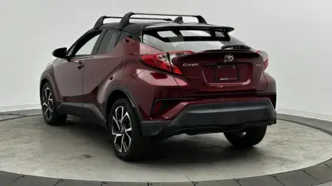 Toyota C-Hr Xle - Thumbnail 6
