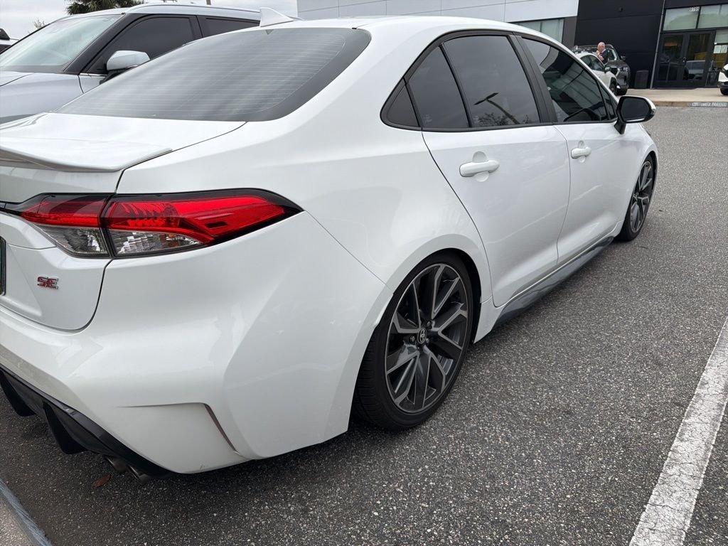 Toyota Corolla Se - Thumbnail 6