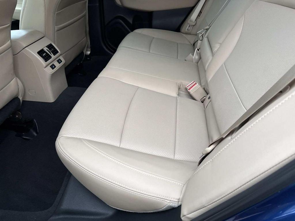 Subaru Outback 3.6R - Thumbnail 16