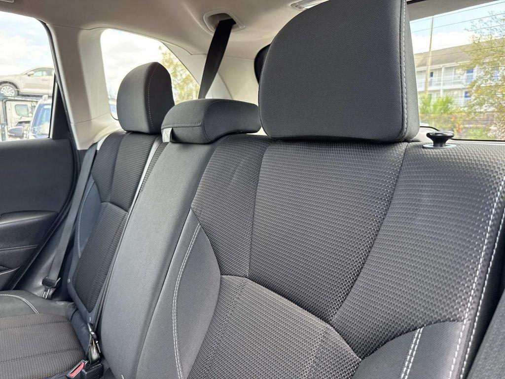 Subaru Forester Base - Thumbnail 16