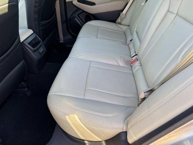 Subaru Legacy Premium - Thumbnail 17
