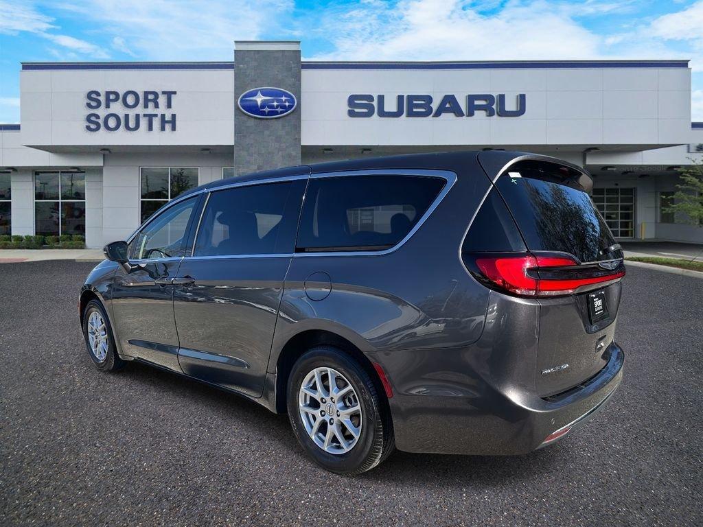 Chrysler Pacifica Touring L - Thumbnail 6