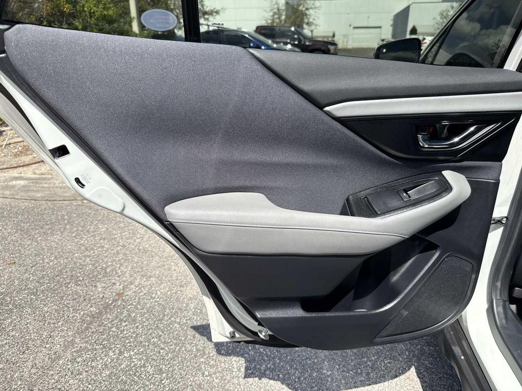 Subaru Outback Premium - Thumbnail 14