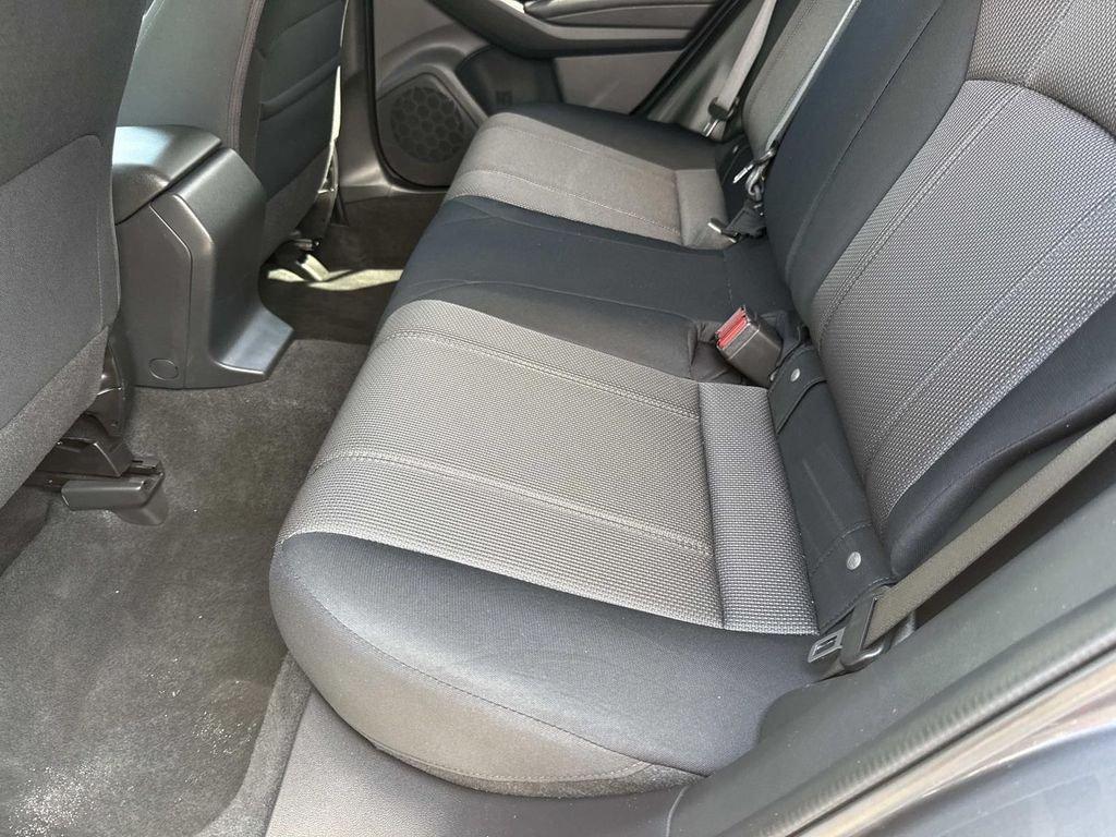 Subaru Crosstrek Base - Thumbnail 17