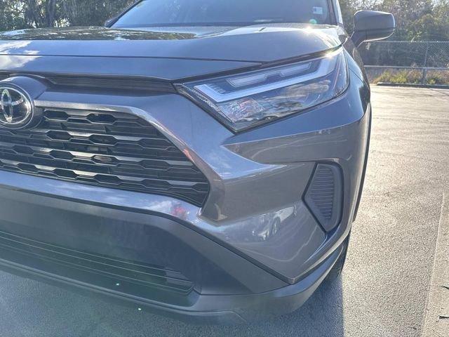 Toyota Rav4 Le - Thumbnail 11