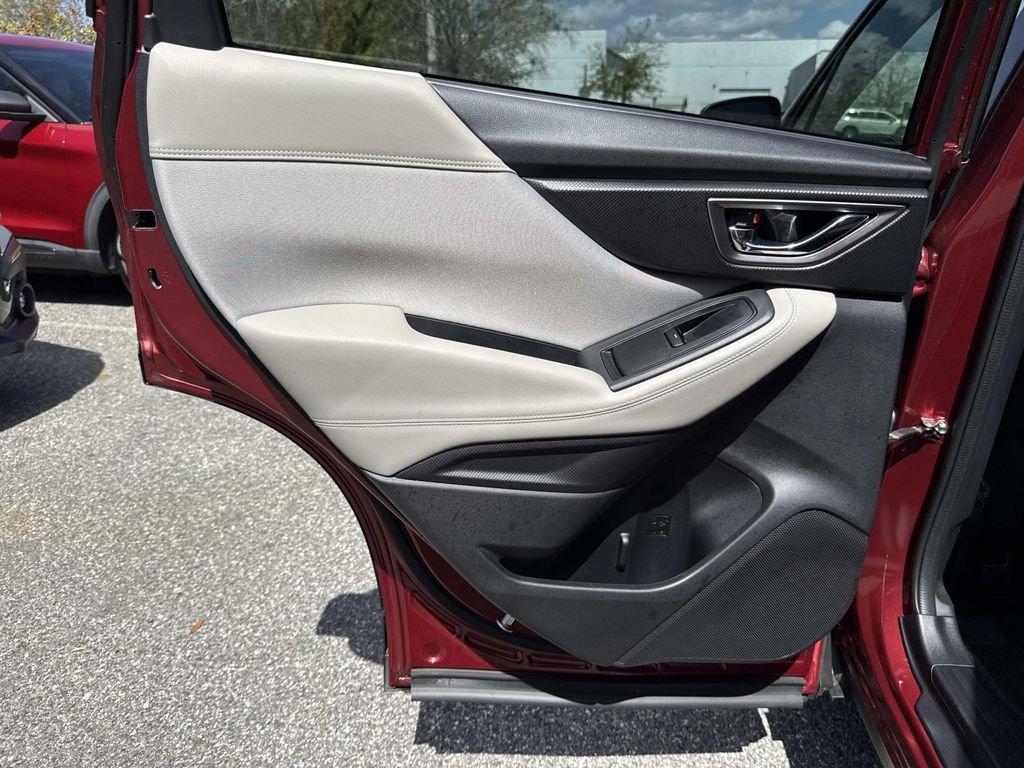 Subaru Forester Premium - Thumbnail 12