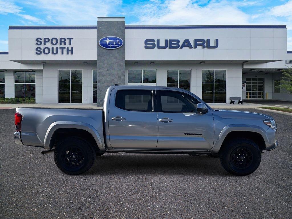 Toyota Tacoma Sr5 - Thumbnail 3