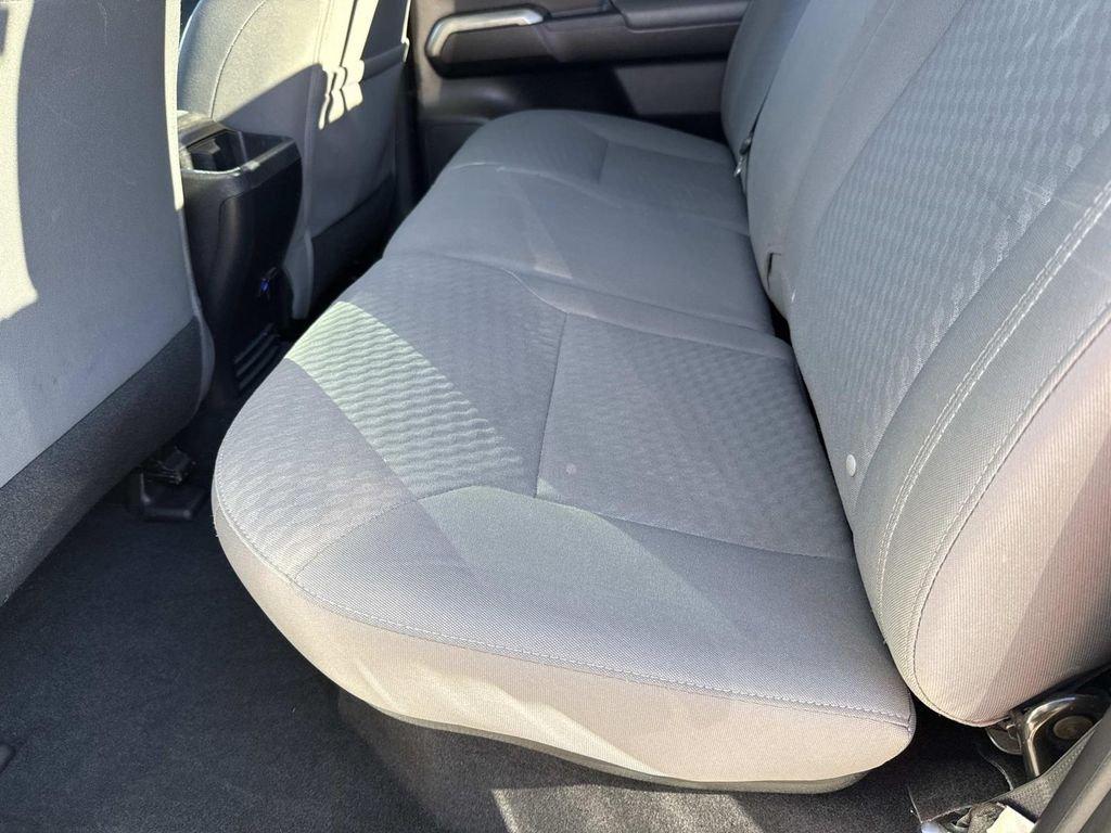 Toyota Tacoma Sr5 - Thumbnail 18