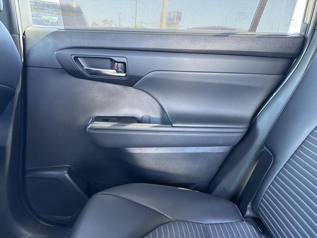 Toyota Highlander Xse - Thumbnail 18