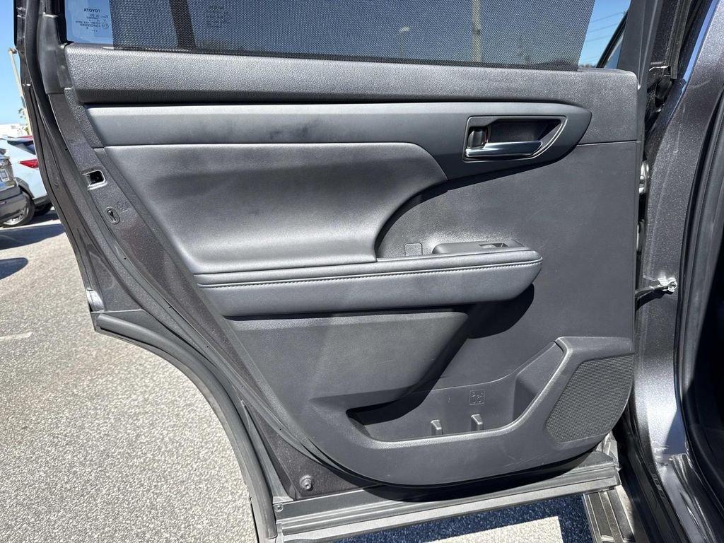 Toyota Highlander Xse - Thumbnail 14