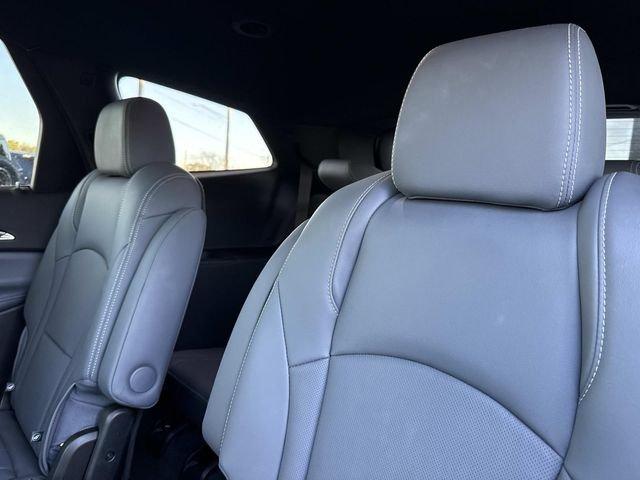 Buick Enclave Essence - Thumbnail 16