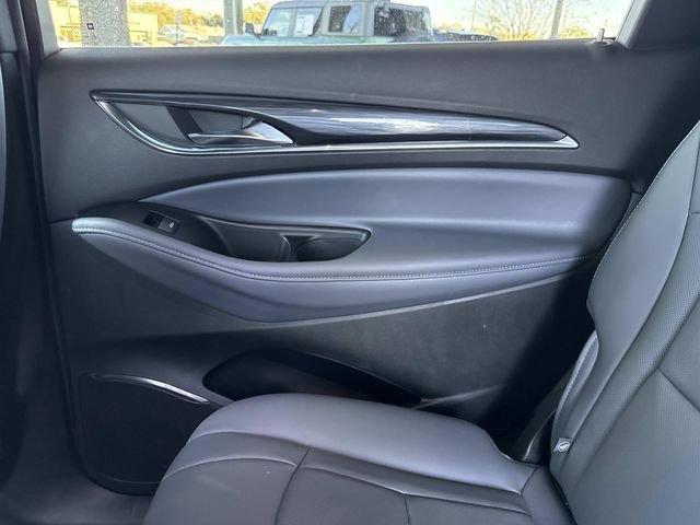 Buick Enclave Essence - Thumbnail 20