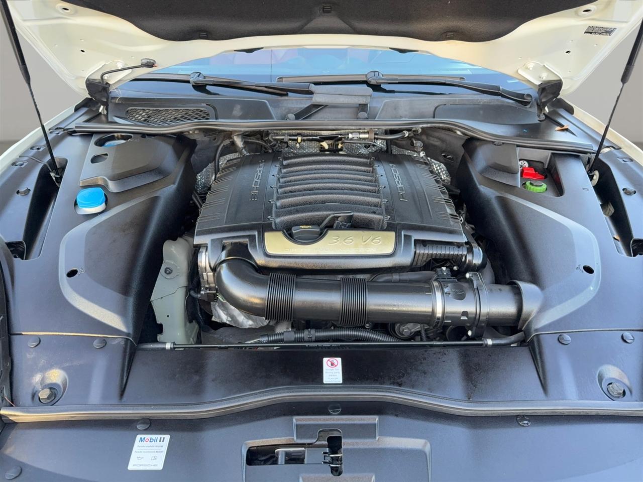 Porsche Cayennebase - Thumbnail 13