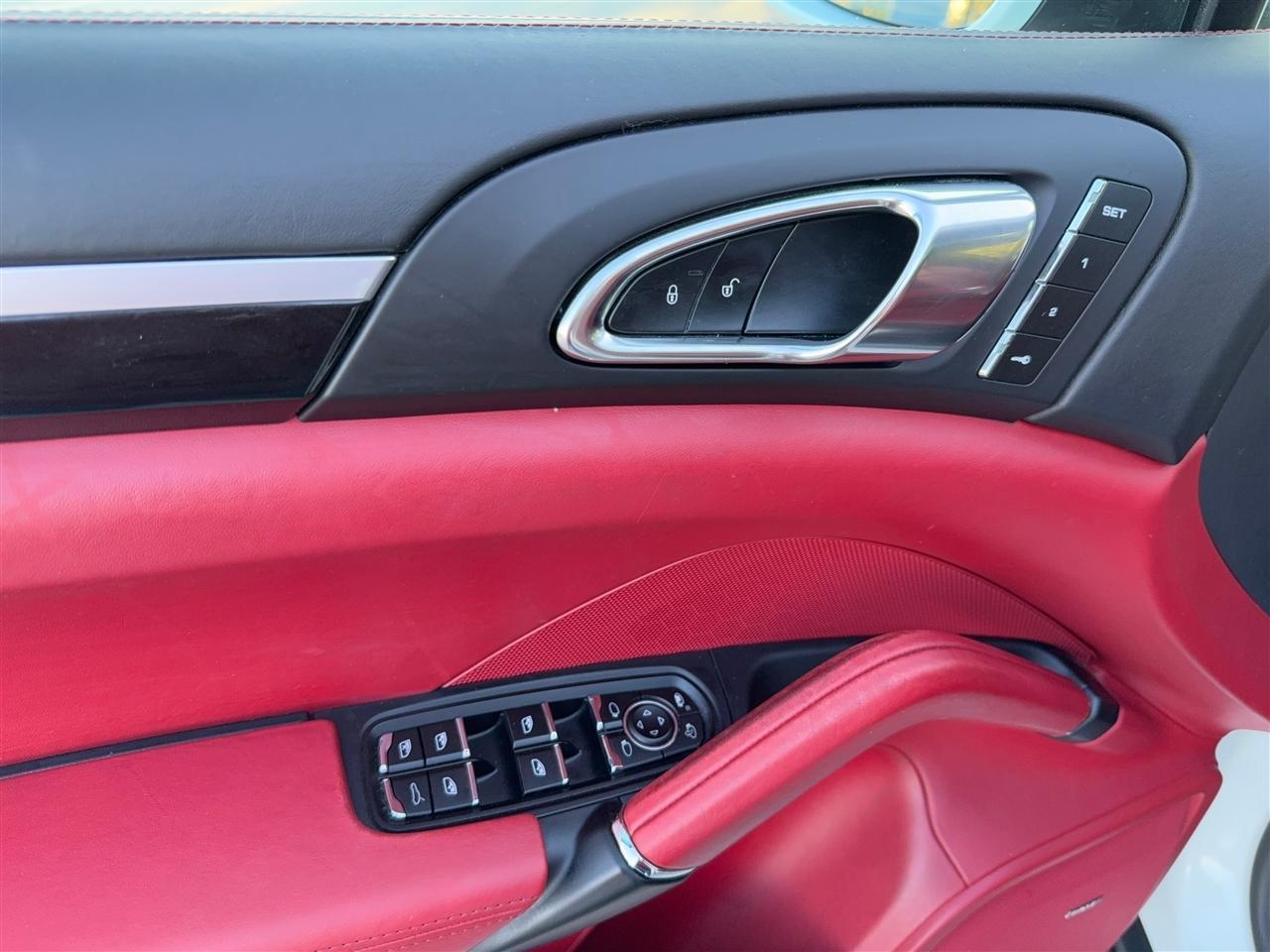 Porsche Cayennebase - Thumbnail 18