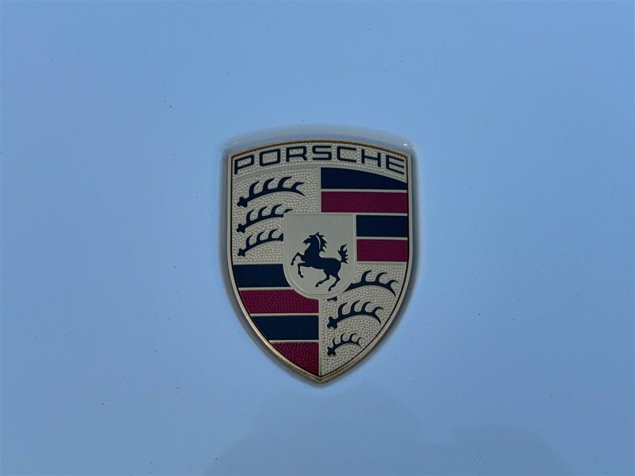 Porsche Cayennebase - Thumbnail 11