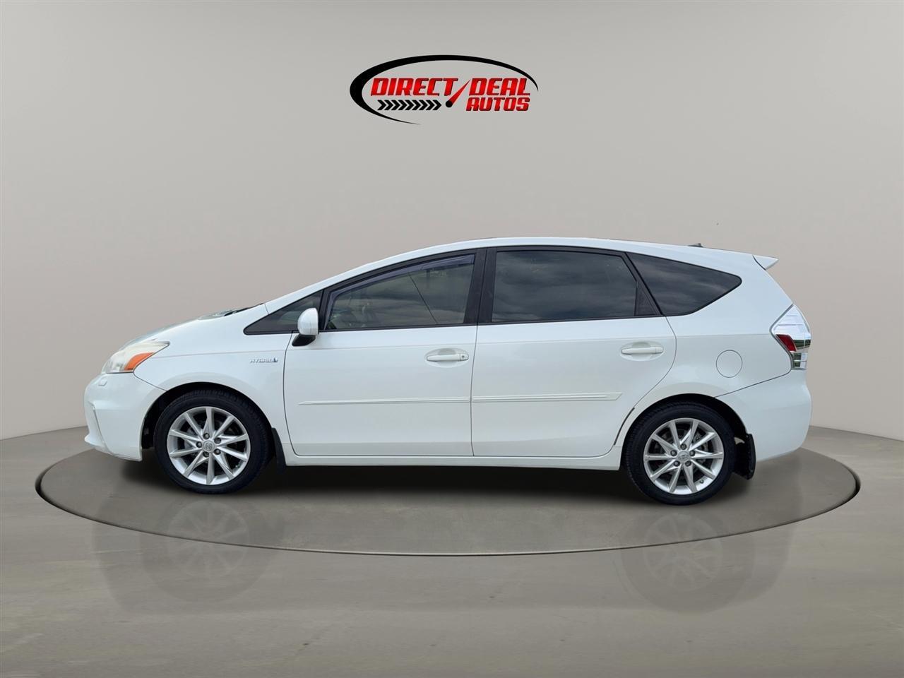 Toyota Prius Vfive - Thumbnail 8