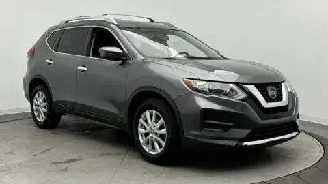 Nissan Rogue S - Thumbnail 4