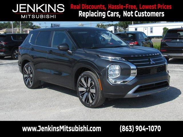 Mitsubishi Outlander - View 1