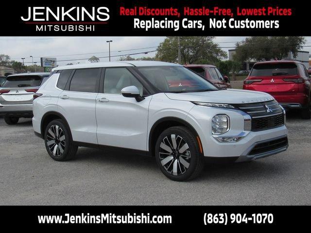 Mitsubishi Outlander - View 1